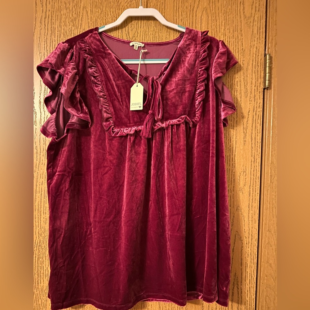 VELVETEEN QUEEN BLOUSE IN MAGENTA- 1X- NWT
